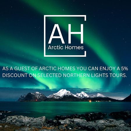Arctic Homes - Red Polar House ทรอมโซ ภายนอก รูปภาพ