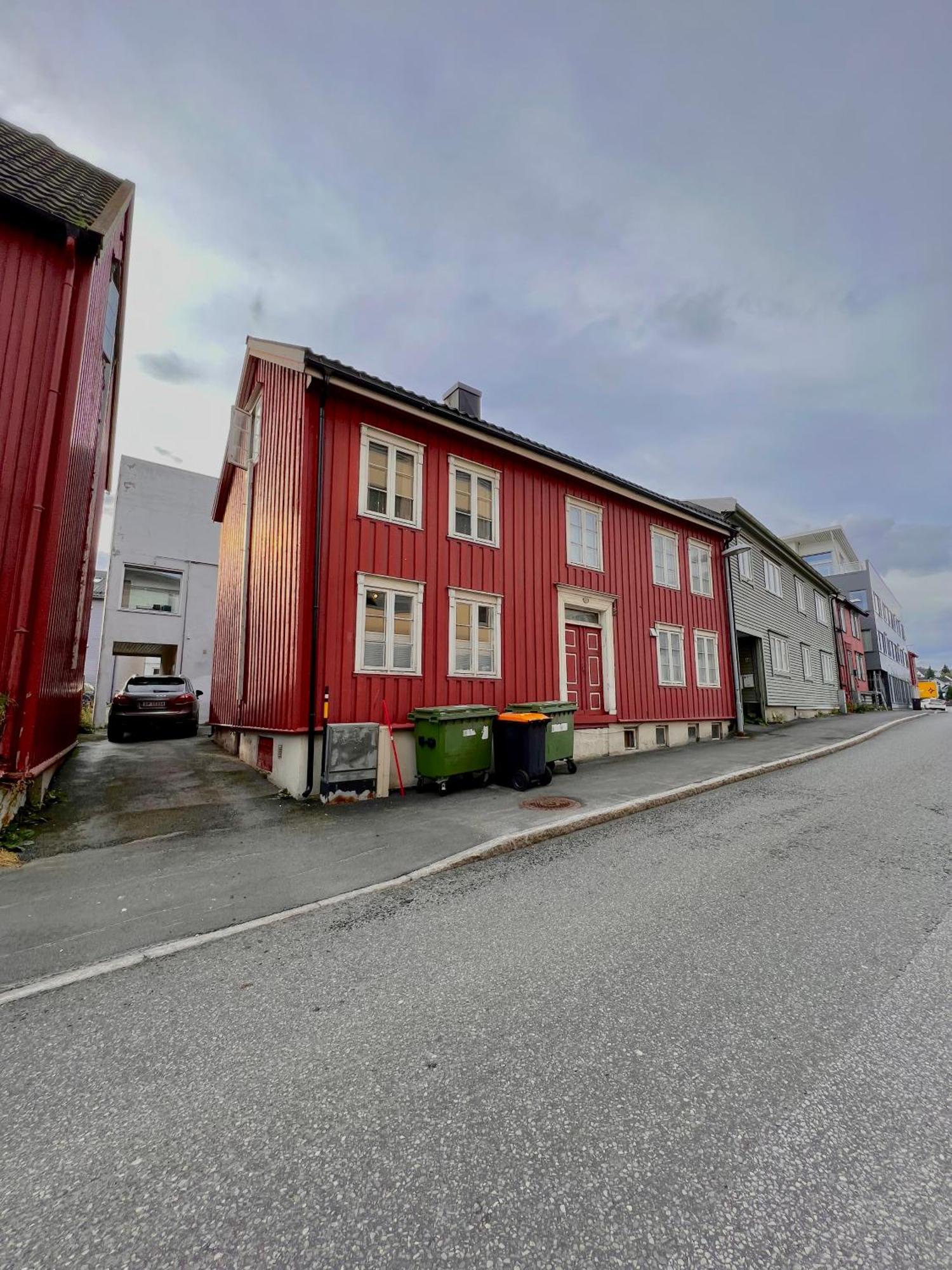 Arctic Homes - Red Polar House ทรอมโซ ภายนอก รูปภาพ