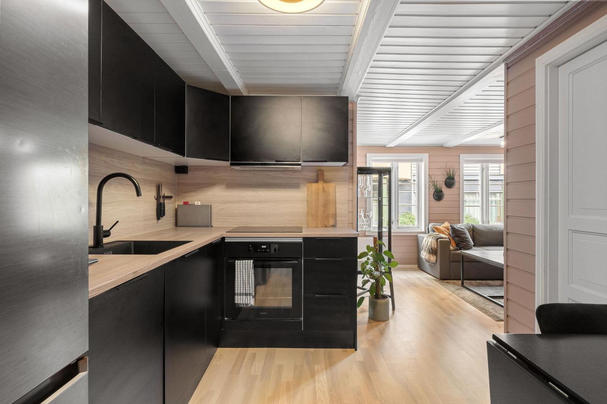 Arctic Homes - Red Polar House ทรอมโซ ภายนอก รูปภาพ